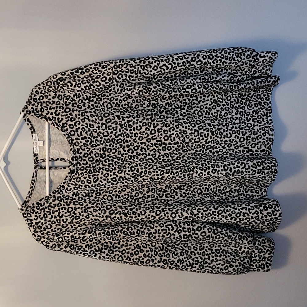 Black And White Plus Animal Print Top | Size 2X